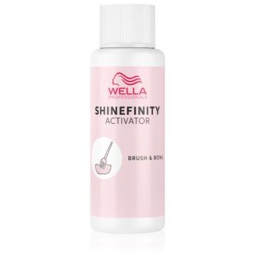 Wella Professionals Shinefinity Activator revelator de culoare pentru par blond