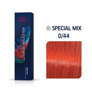 Vopsea permanenta Wella Professionals Koleston Perfect 0/44